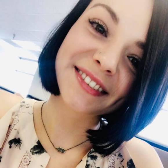 Meet your Posher, Tiffani - Picture 1 of 1